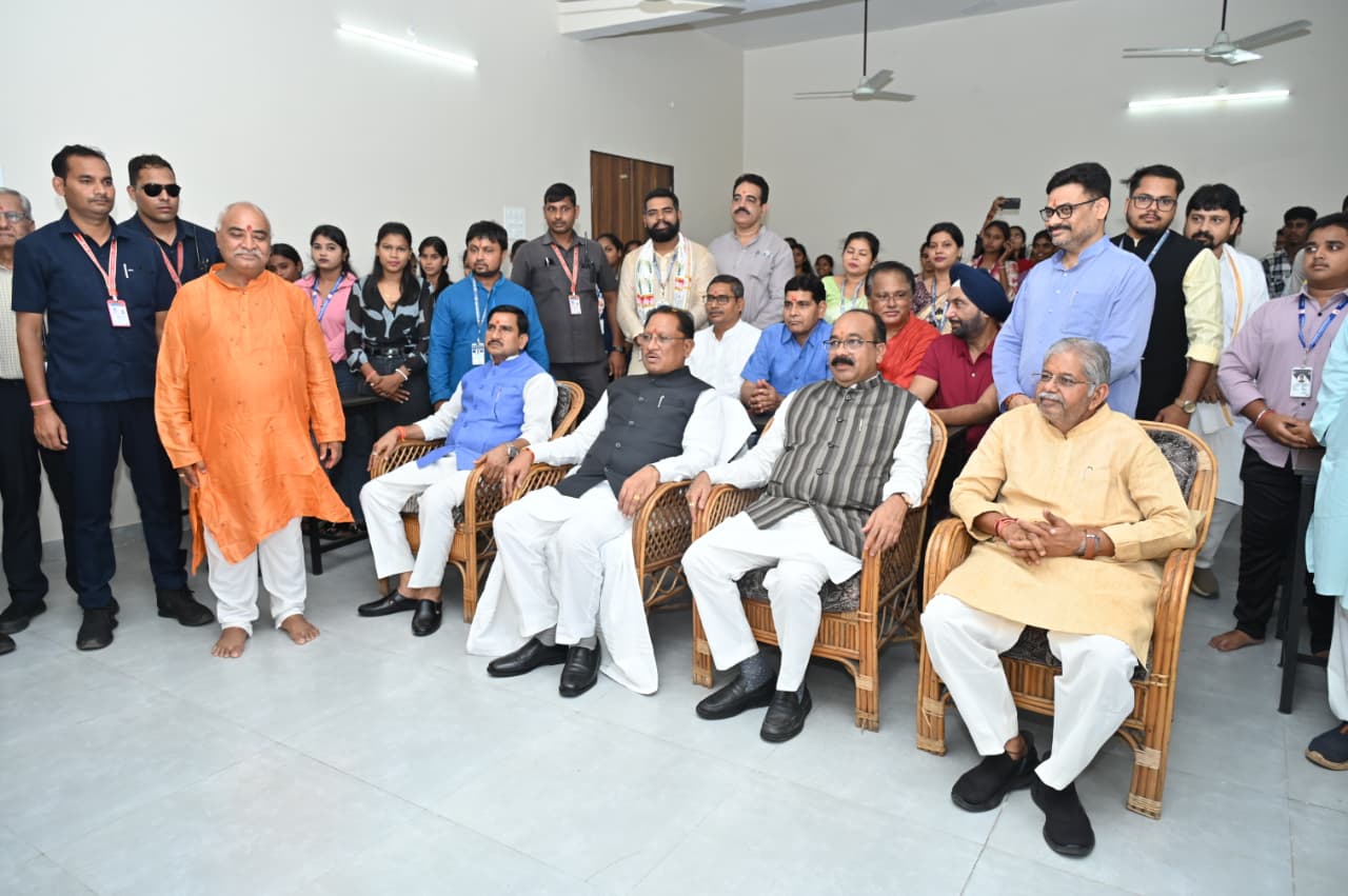 Dignitaries at the Dedication Ceremony